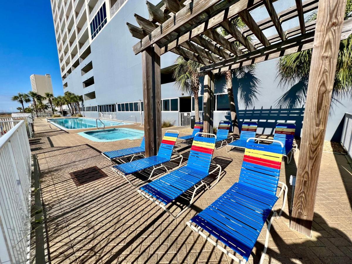 Ocean Reef Beach Resort! Beach Front! Free Seasonal Beach Chairs! By Dolce Vita Getaways Pcb Panama City Beach Eksteriør billede